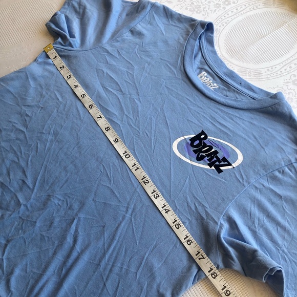 BRATZ Women’s Juniors Size M Blue Cropped Graphic T-Shirt Short Sleeves Top Tee - Picture 9 of 16